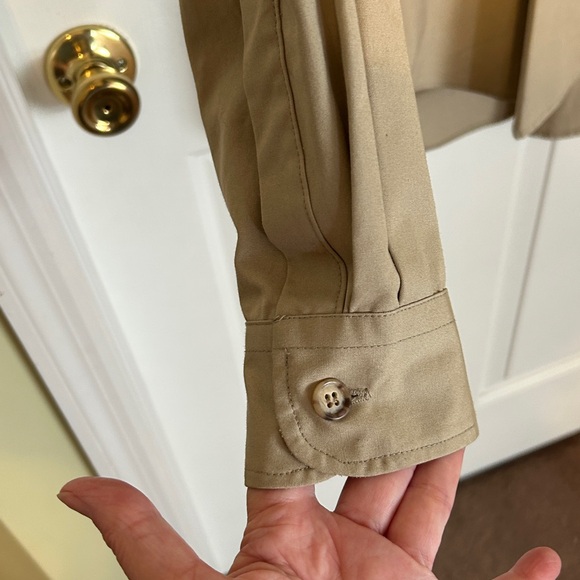 Willis & Geiger Men's Khaki hunting Shirt.Size L.Preowned, good condition - Picture 10 of 15